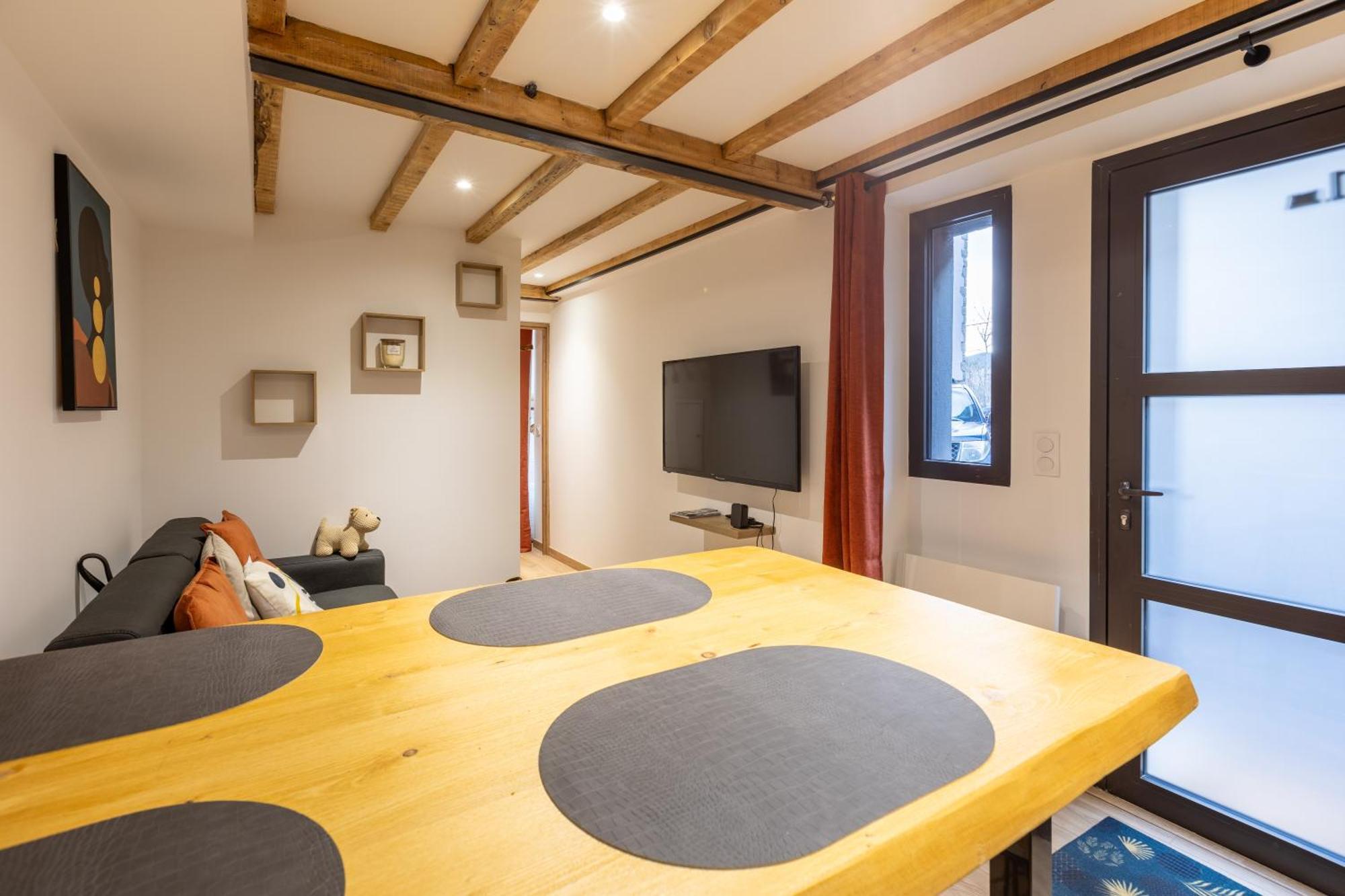 Le Repaire Des Ecureuils - Appt Avec Terrasse Apartamento Formiguères Exterior foto